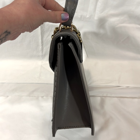 NWT Badgley Mischka quilted black crossbody - Picture 3 of 9